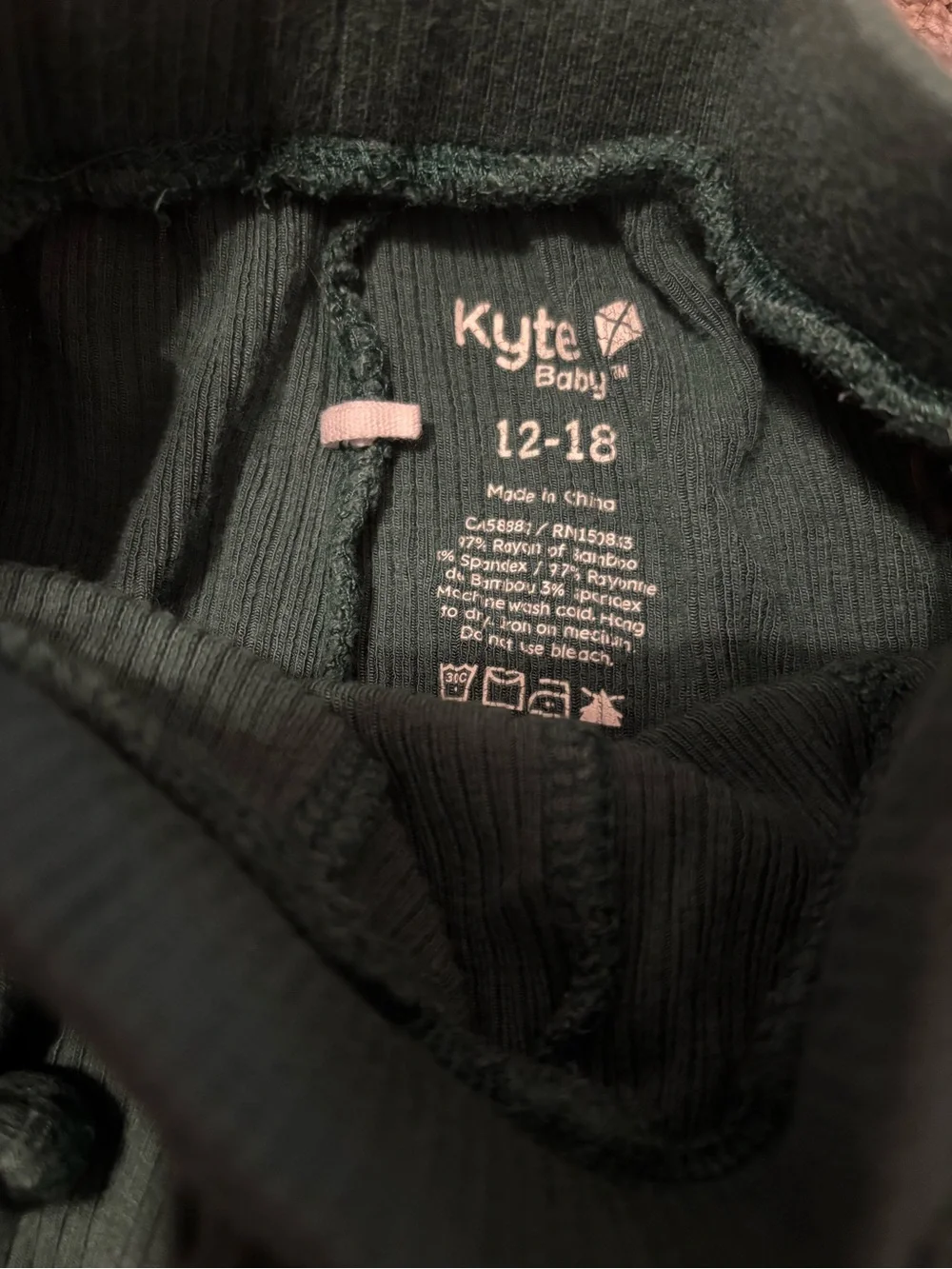 Kyte BABY Green Ribbed & Bamboo Joggers Bundle